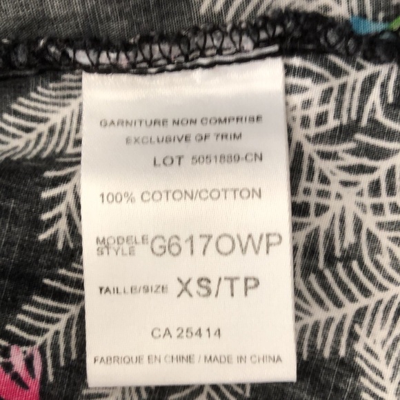 Cute Owls Scrub Top - Picture 5 of 6